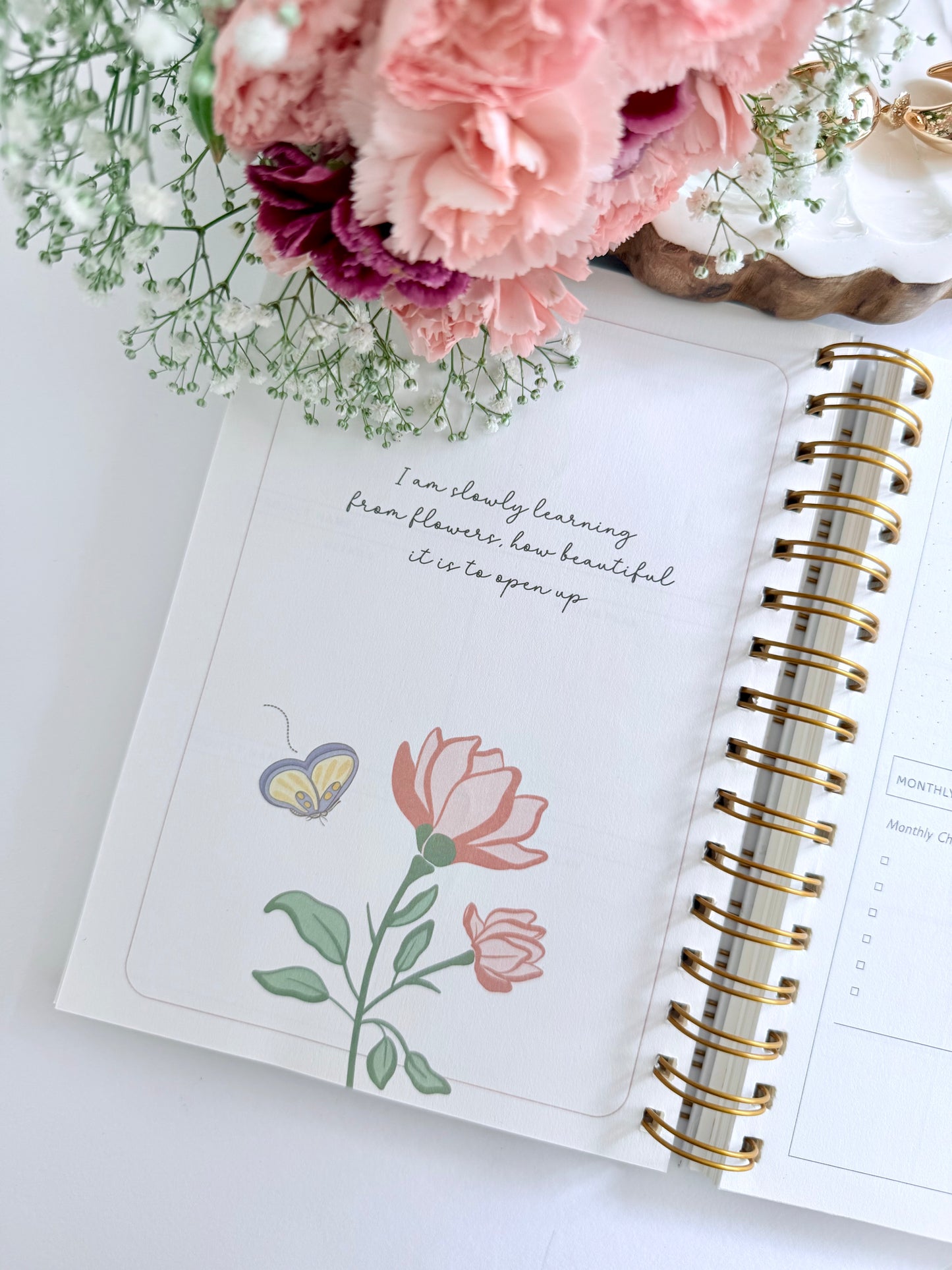 Yearly Planner 2026 : Jacaranda Blue